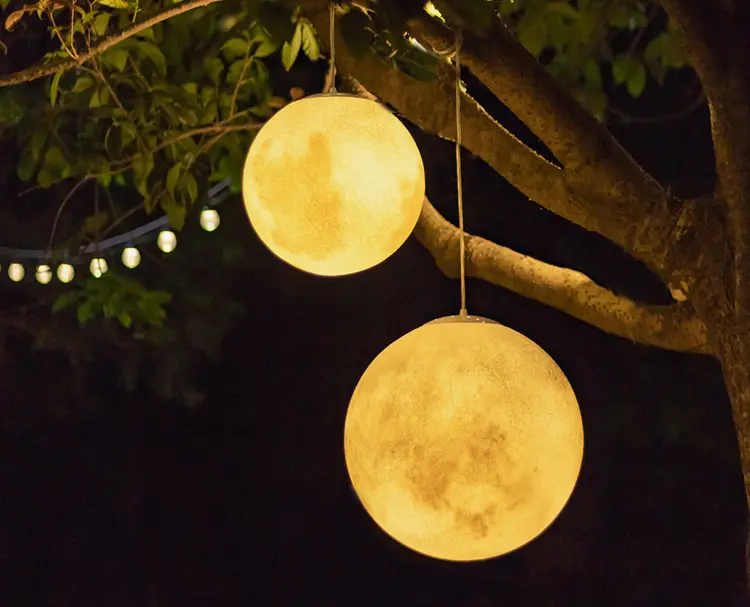 Outdoor Moon Light